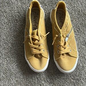 Blow fish Yellow Sneakers